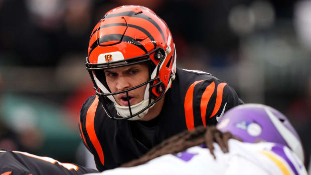 Dec 16, 2023; Cincinnati, Ohio, USA; Cincinnati Bengals quarterback Jake Browning (6) prepares to take the snap in in the first quarter of the game against the Minnesota Vikings at Paycor Stadium. Mandatory Credit: Kareem Elgazzar/The Enquirer-USA TODAY Sports  